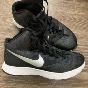 Nike woman’s basketball shoes